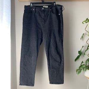 Madewell Classic Straight Jean size 32